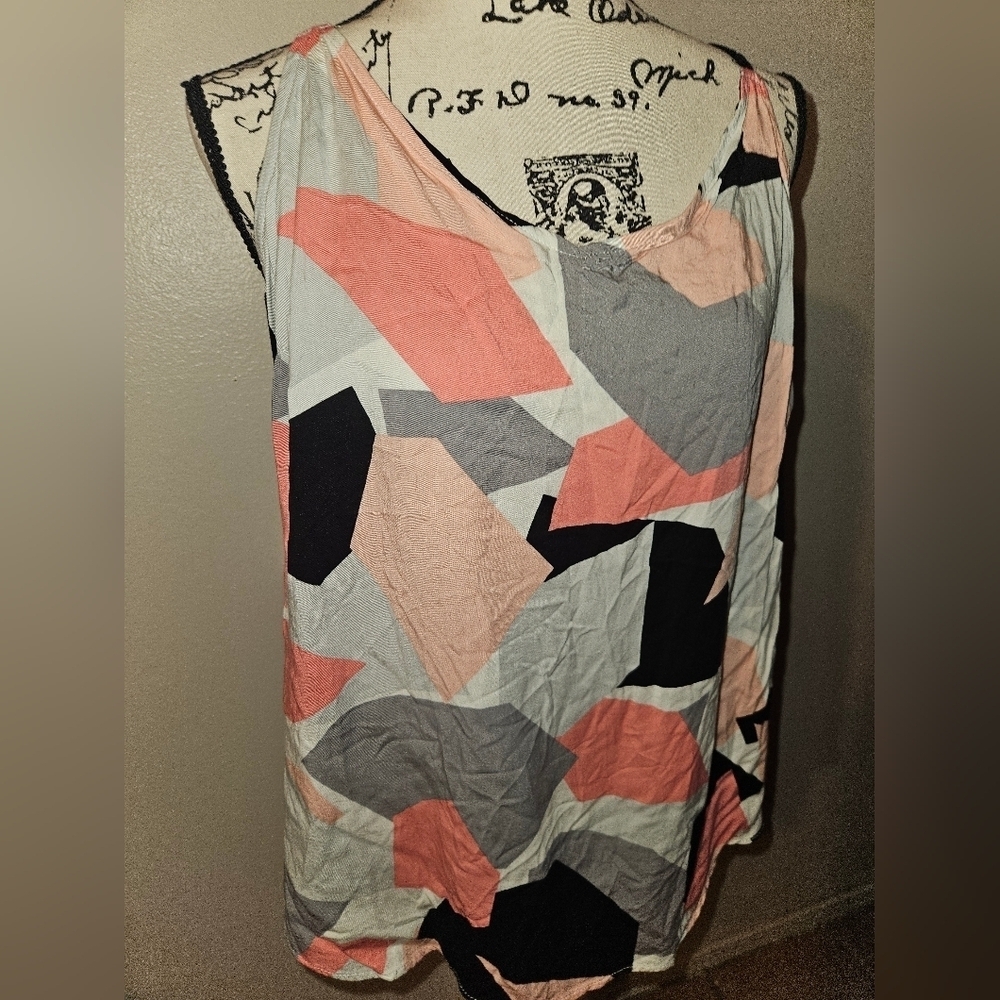 Torrid Womans Spaghetti Strap Tank Top Size 2 - Picture 2 of 9